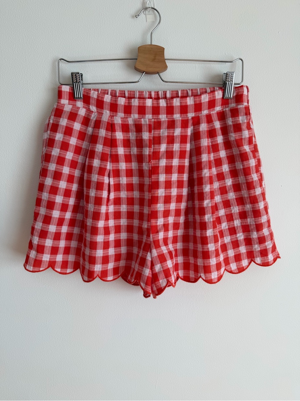 NWT Entro Red Gingham Plaid Scallop Hem Shorts High Rise Pleated Large L